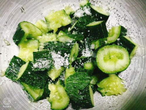 酒店报警吃瓜,吃瓜群众围观真相揭晓