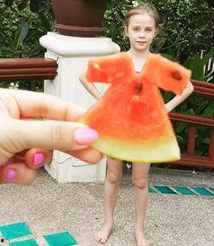 贝卡星吃瓜  第2张