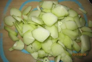 芙蓉只顾吃瓜,瓜界美食家，只顾吃瓜的悠闲生活  第3张